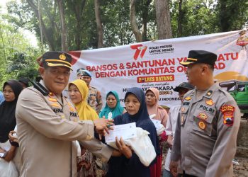 Polres Batang Gelar Baksos dan Santunan Yatim Piatu Bersama Komunitas Offroad dalam Rangka Hari Bhayangkara ke-77