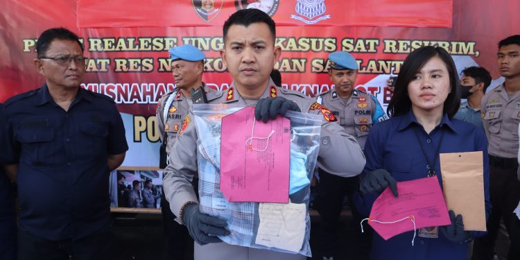 *Kabid Humas Polda Jabar : Oknum Guru Cabul di amankan Sat Reskrim Polres Cirebon Kota*