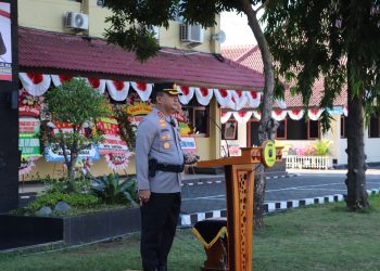 Kapolres Kendal Pimpin Apel Gelar Pasukan Operasi Patuh Candi 2023