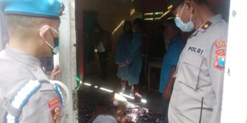 Polsek Srengat Datangi TKP Orang Meninggal Dunia Di Dalam Rumah Desa  Ngaglik.
