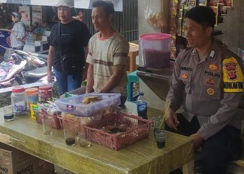 Kabid Humas Polda Jabar : Polisi Beri Himbauan ke Warga Desa Margajaya Antisipasi TPPO*