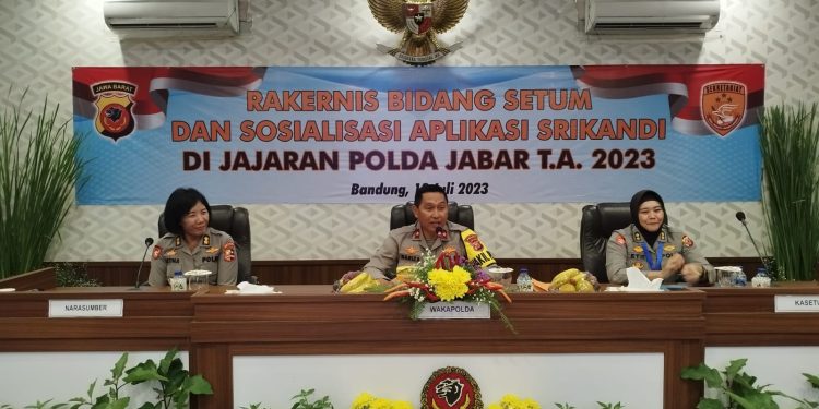 RAKERNIS BIDANG SETUM DAN SOSIALISASI APLIKASI SRIKANDI DI JAJARAN POLDA JABAR T.A. 2023*