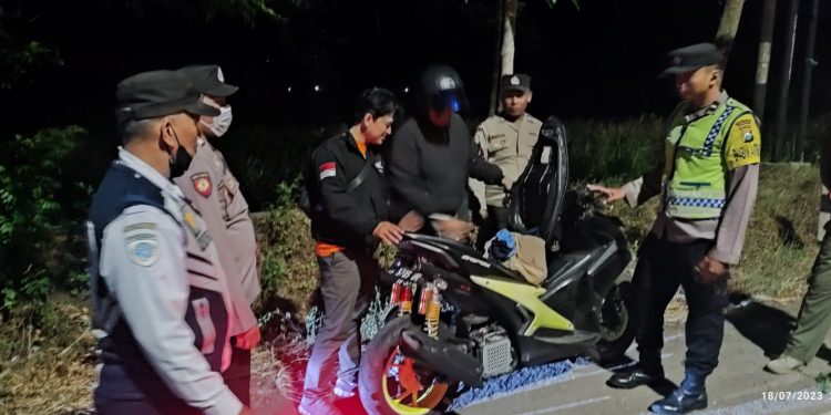Pastikan Suro Agung Aman, Polres Kediri Kota Lakukan Penyekatan