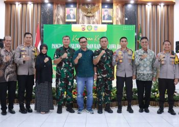 *Kapolres Ciamis Bersama Forkopimda Sambut Kunker Kapolda Jabar dan Pangdam III/Siliwangi di Pendopo Ciamis*