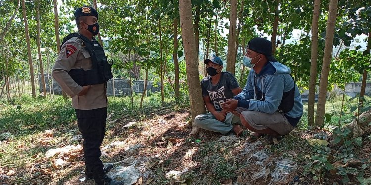 *SAT BRIMOB POLDA JABAR BERIKAN PESAN KAMTIBMAS KEPADA WARGA GUNA WUJUDKAN KONDUSIFITAS WILAYAH*