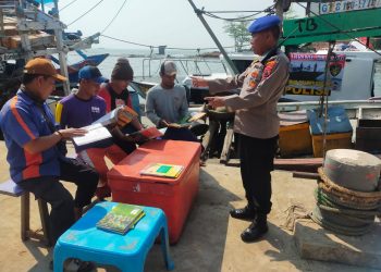 Polres Batang Menghadirkan Kapal Pintar untuk Memperkenalkan Tugas Polri kepada Anak-anak Sekolah