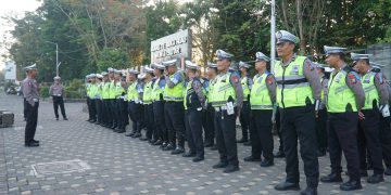 Berikan Himbauan Simpatik Tertib Berlalu Lintas dan Penindakan Pelanggaran Lalu Lintas Ops Semeru 2023 Polres Blitar