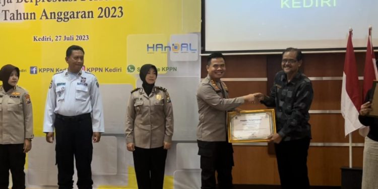 Polres Trenggalek Raih Penghargaan Satker Pelaksana Anggaran Terbaik