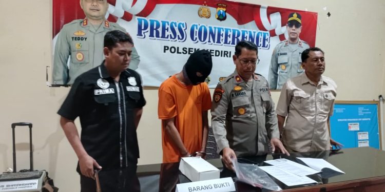 Polres Kediri Kota Ringkus Dua Remaja Pelaku Curanmor di Kos-kosan, 