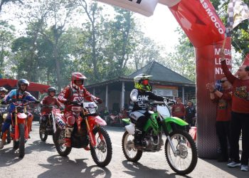 Beragam Kegiatan Meriahkan Hari Bhayangkara ke-77 dalam Trabas Bansos 2023