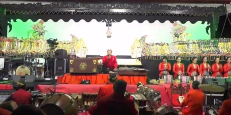 Wayang Kulit Semalam Suntuk Dalam Rangka Bersih Desa Bedali Berjalan Sukses dan Lancar