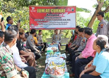 Polri Salurkan Bantuan Air Bersih Atasi Kekeringan di Grobogan