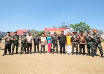 Kapolres Kediri Kota Hadiri Upacara Penutupan TMMD Ke 117 Di Lapangan Kel Pojok Kota Kediri
