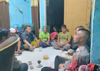 *Kabid Humas Polda Jabar : Polri Hadir, Sosialisasikan TPPO di Desa Cihideung Ilir*