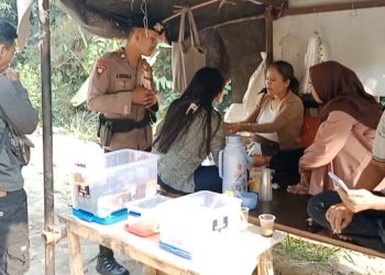 *SAT BRIMOB POLDA JABAR BERIKAN PESAN KAMTIBMAS KEPADA MASYARAKAT SEMPUR*
