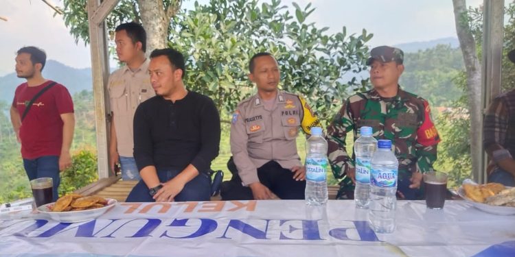 *Kabid Humas Polda Jabar : Giat Sambang Polisi, Ciptakan Kamtibmas Aman Kondusif Dengan Dialogis Pencegahan Kriminalitas dan TPPO*