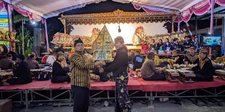 Pagelaran Wayang Kulit Meriahkan HUT RI dan Bersih Desa Ngetrep