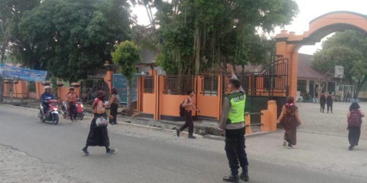 Cegah Laka Lantas di Ngawi, Polsek Kedunggalar Gelar Anggota