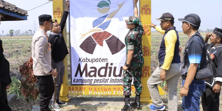 Tugu IKSPI Kera Sakti di Desa Pilangkenceng Kini Berubah Menjadi Tugu Kampung Pesilat