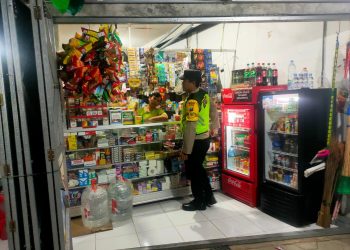 Di Ngawi, Anggota Polsek Kelilingi Wilayahnya Jaga  Kamtibmas