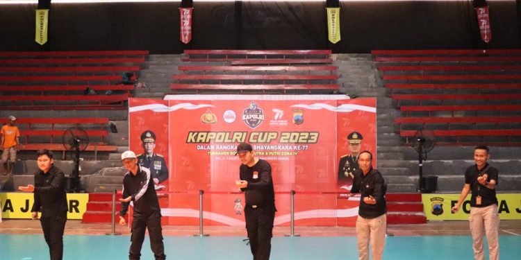 Polres Kendal Gelar Gladi Bersih Pembukaan Turnamen Bola Volley Kapolri Cup 2023 di GOR Bahurekso