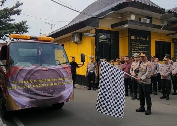 Polres Blitar Kota Dan Alumni Akpol 1995 Beri Bantuan 20 Tangki Air Bersih di Kota Blitar