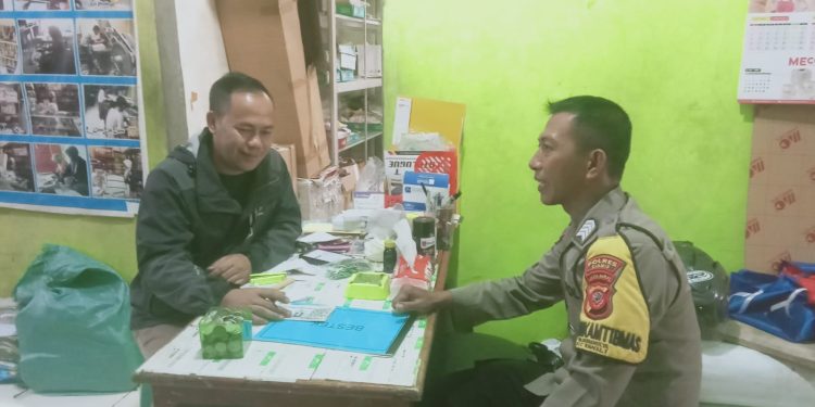 Kabid Humas Polda Jabar : Polisi Sambang Ke Desa Margamulya Beri Imbauan Antisipasi TPPO