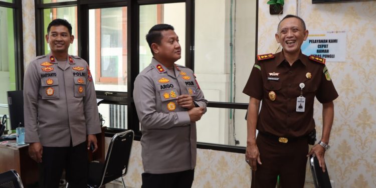 Jalin Sinergitas, Kapolres Ngawi Kunjungi Kejaksaan Negeri