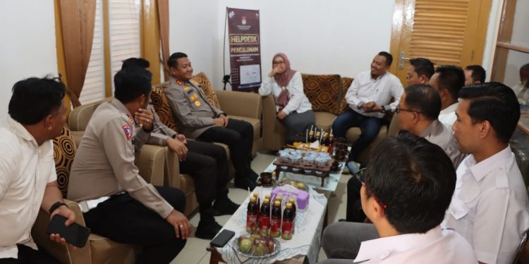 Pastikan Pemilu 2024 Aman, Kapolres Kunjungi KPU Ngawi
