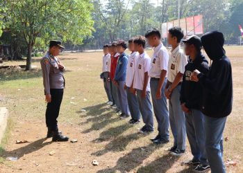 Edukasi dan Teguran: 17 Pelajar Bolos Sekolah Diberi Pembinaan oleh Polisi