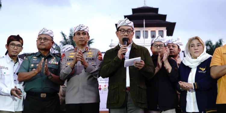 KEPOLISIAN NEGARA REPUBLIK INDONESIA DAERAH JAWA BARAT BIDANG HUBUNGAN MASYARAKAT