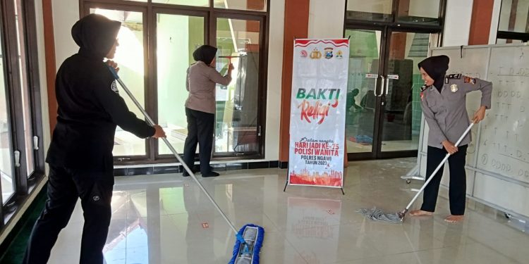 Polwan Polres Ngawi Gelar Bakti Religi di Tempat Ibadah