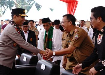 KAPOLDA JABAR HADIRI PAMERAN UMKM, DO’A KIRAB KEBANGSAAN MERAH PUTIH PADA KEGIATAN BAZAR PRODUK UMKM DARI PELAKU USAHA DI WILAYAH PRIANGAN TIMUR