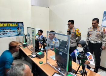 Tingkatkan Kualitas Pelayanan, Kapolres Trenggalek Sidak Satpas SIM