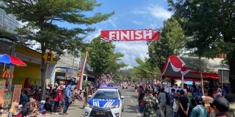 Ajang Adu Kreativitas, Pawai Budaya HUT ke-78 RI di Trenggalek Berlangsung Meriah
