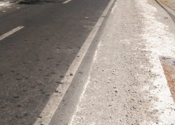 LSM  L-PK2  SOROT PROYEK PENGERJAAN PENGECORAN PELEBARAN JALAN POROS JENEPONTO-MAKALAJI