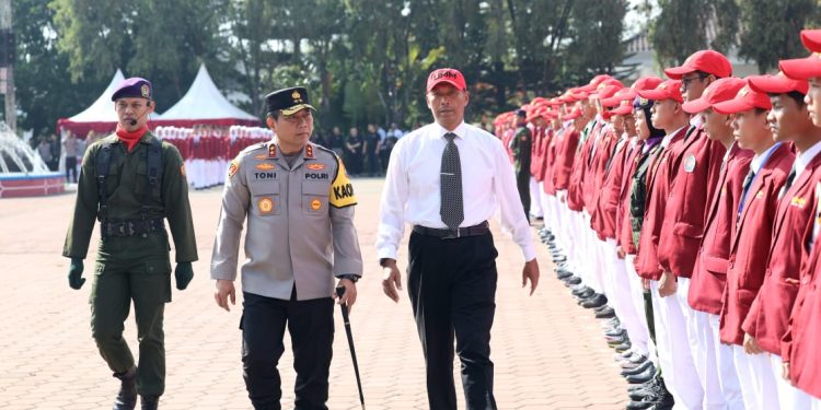 Pesmaba UMM 2023, Kapolda Jatim Ajak 6.700 Mahasiswa Baru Bangun Masa Depan Cerah
