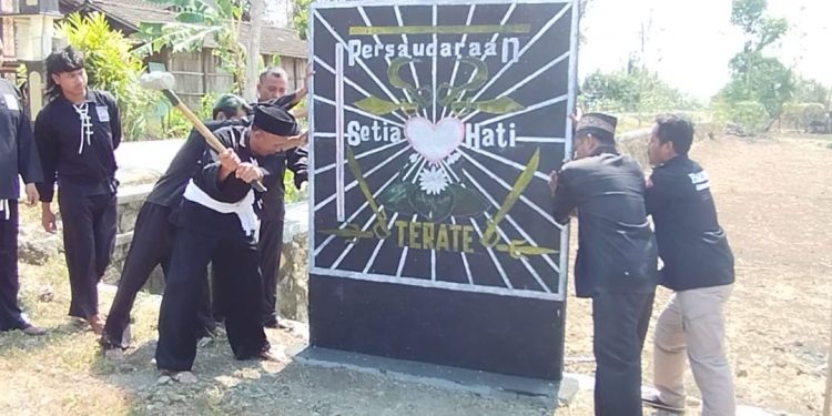 Kapolres Ngawi Apresiasi Pembongkaran 28 Tugu Pencak Silat