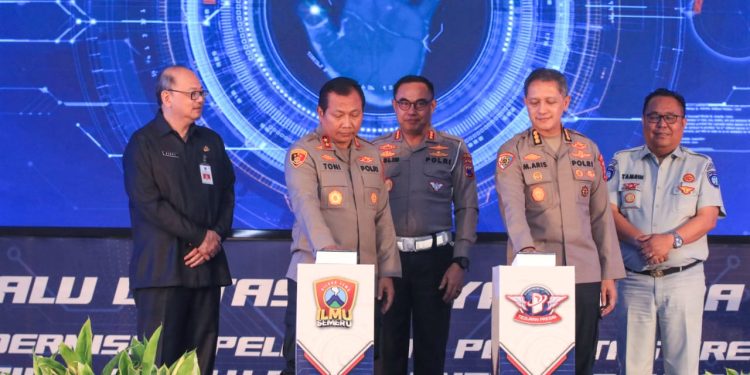 Ditlantas Polda Jatim Luncurkan Aplikasi ILMU Semeru dan Teguran Presisi