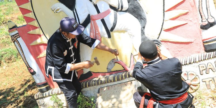 Tiga Tugu Silat Ditertibkan Dengan Sukarela, Kapolres Kediri Kota Beri Apresiasi
