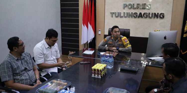 Kapolres Menerima Kunjungan Silaturahmi Ketua Bawaslu Tulungagung