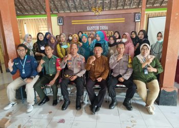 Posyandu Remaja, Kapolsek Durenan Ingatkan Orang Tua Aktif Awasi Pergaulan Anak