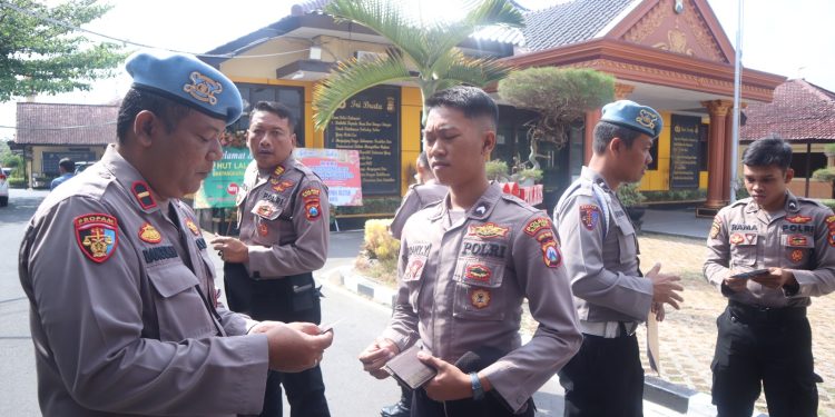 Propam Polres Blitar Kota Gelar Operasi Gaktibplin Terhadap Personel