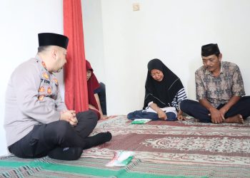 Takziah ke Rumah Duka, Kapolres Kediri Kota Berkomitmen Ungkap Kasus Pengroyokan
