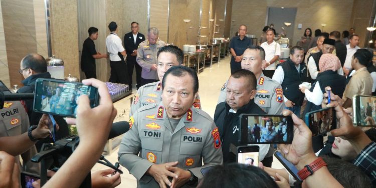 Polda Jatim dan Awak Media Bersinergi Suarakan Narasi Damai dalam Pemilu 2024