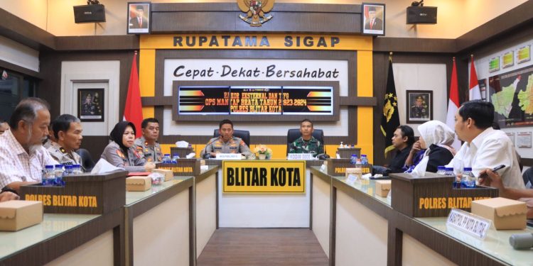 Polres Blitar Kota Gelar Rakor Eksternal Dan TFG Kesiapan Operasi Mantap Brata Semeru 2023-2024