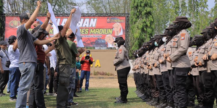 Mengantisipasi Ancaman, Polres Madiun Gelar Latihan Simulasi Pengamanan Pemilu