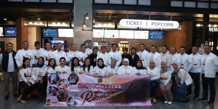 *Kapolda Jabar Bersama Pejabat Utama Polda Jabar Nobar Film Inspiratif “Aku Rindu”*