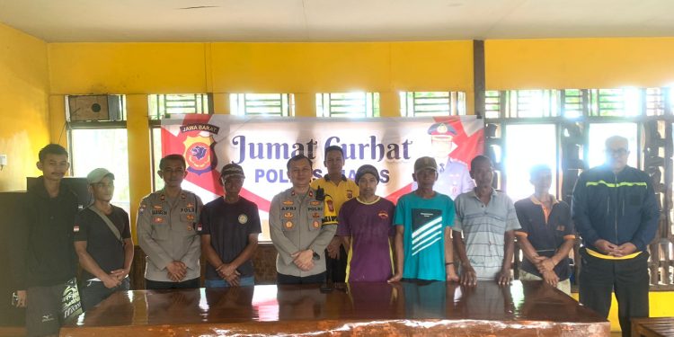 *Kabid Humas Polda Jabar : Jumat Curhat, Polisi Ngobrol Bareng Warga Bahas Pelayanan Publik*