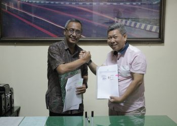 Adm KPH Saradan dan GM PG Rejo Agung Baru Tanda Tangani PKS Pembelian Tebu